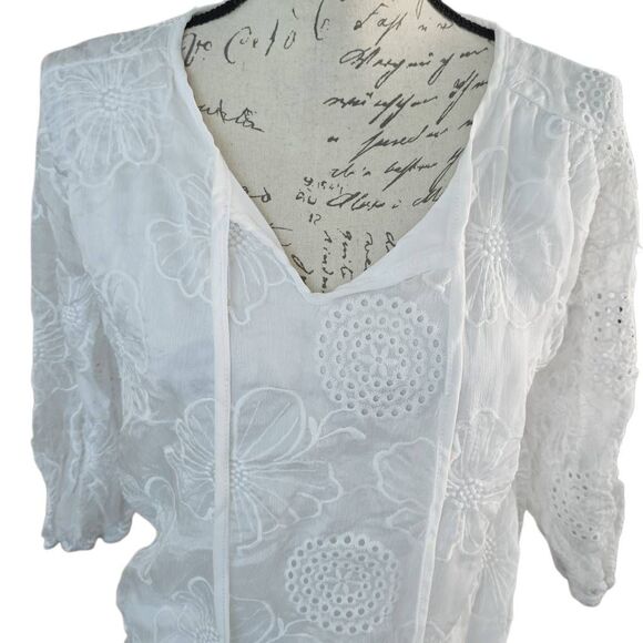 Kindred Women's Size Petite Large White Sheer Floral Embroidered Peasant Blouse - Picture 5 of 6
